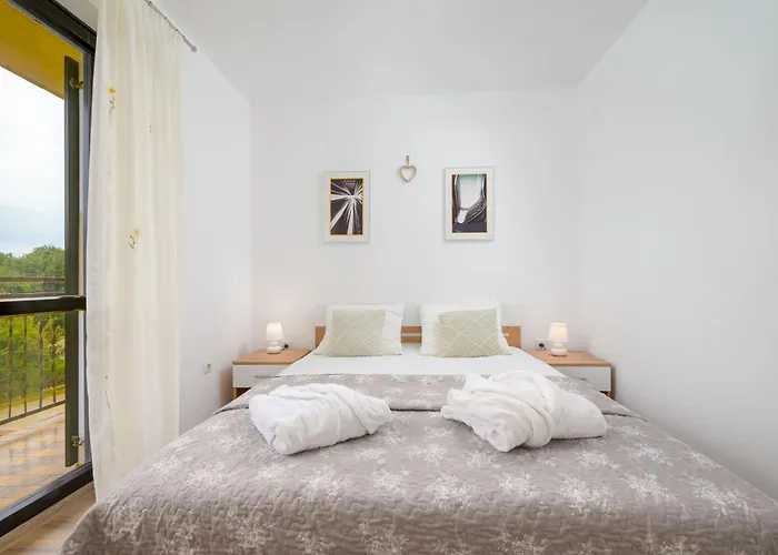 Silvana By Interhome *
