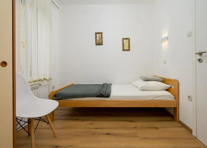 Silvana By Interhome Stinjan